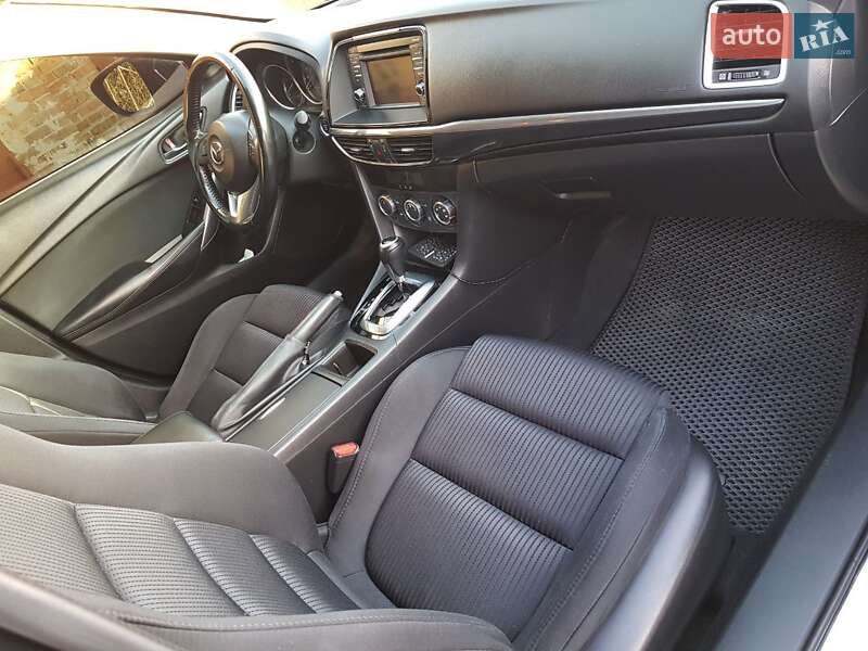 Седан Mazda 6 2013 в Дніпрі