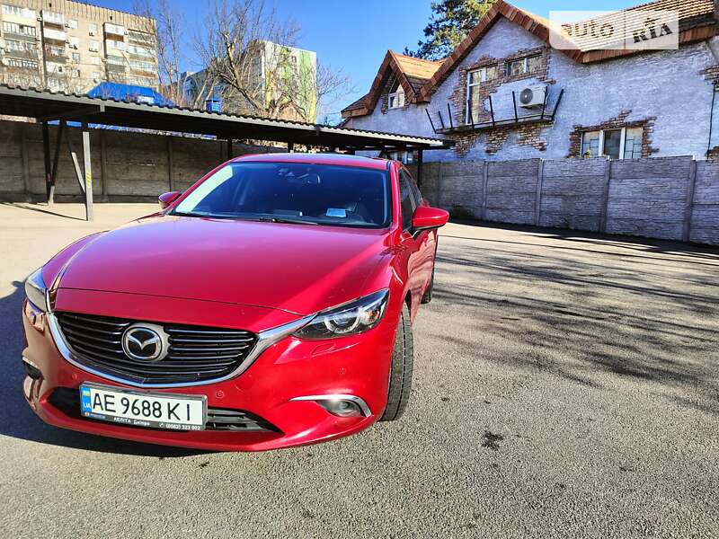 Седан Mazda 6 2015 в Днепре