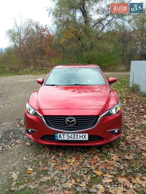Седан Mazda 6 2015 в Надворной