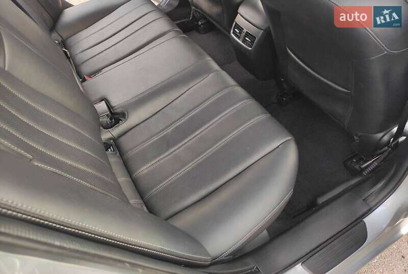 Седан Mazda 6 2019 в Киеве