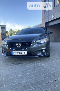 Седан Mazda 6 2013 в Берегово