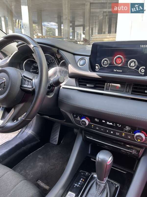 Седан Mazda 6 2020 в Киеве
