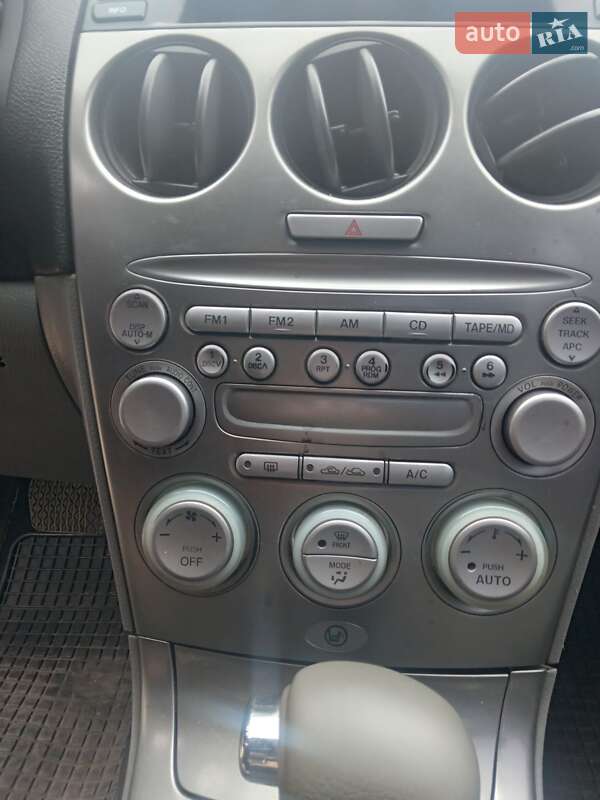 Седан Mazda 6 2003 в Измаиле