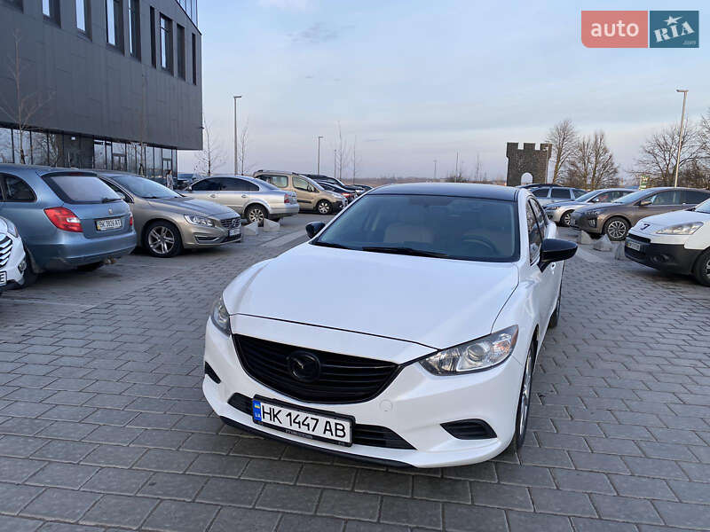 Седан Mazda 6 2015 в Ровно