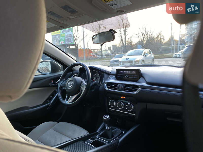 Седан Mazda 6 2015 в Рівному