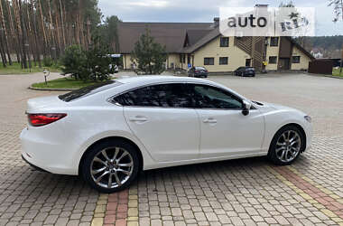 Седан Mazda 6 2014 в Новояворовске