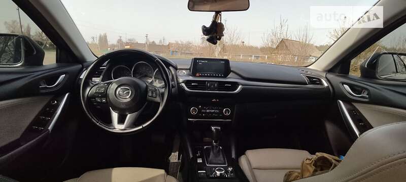 Седан Mazda 6 2015 в Заречном