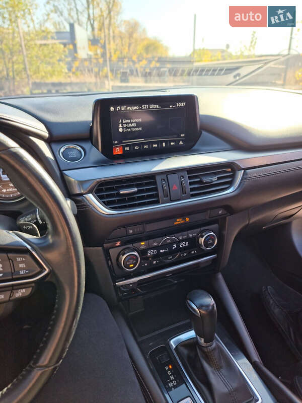 Седан Mazda 6 2016 в Днепре