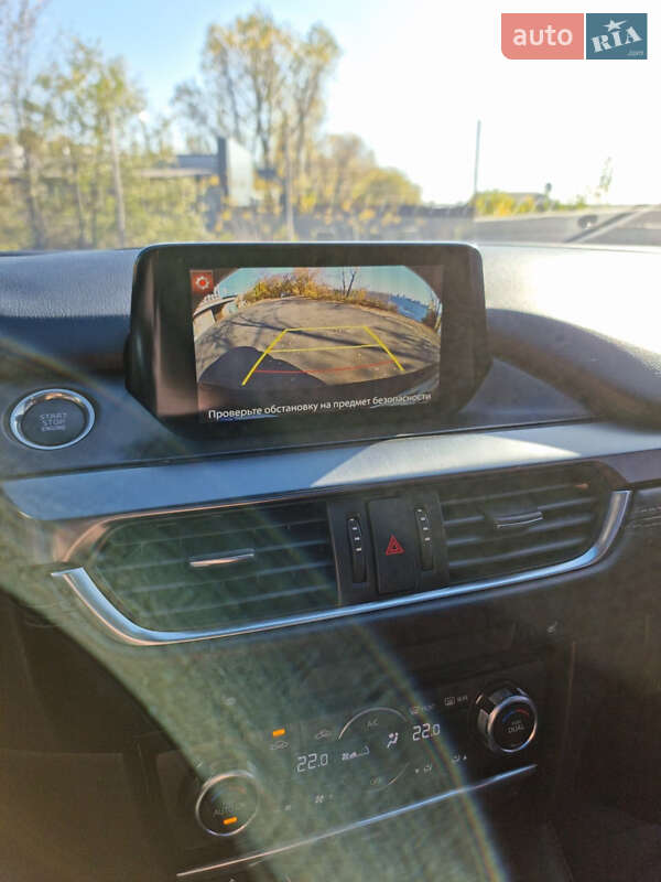 Седан Mazda 6 2016 в Днепре