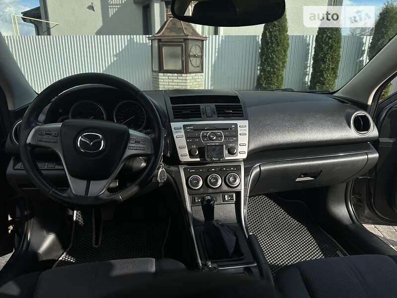 Универсал Mazda 6 2009 в Сторожинце