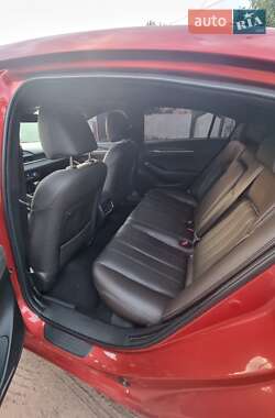Седан Mazda 6 2018 в 