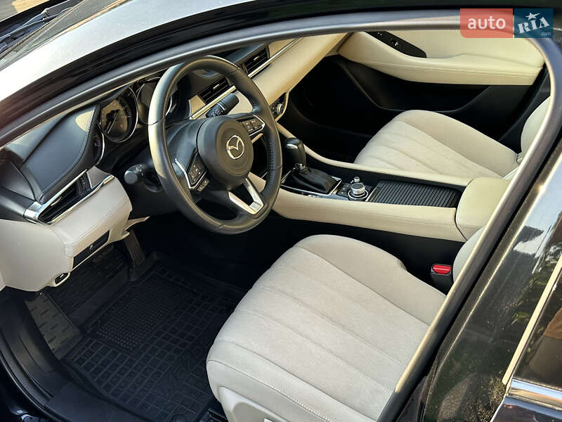 Седан Mazda 6 2018 в Дніпрі