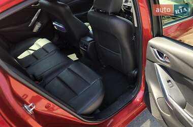 Седан Mazda 6 2014 в Днепре