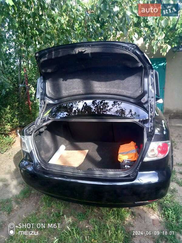 Седан Mazda 6 2004 в Раздельной