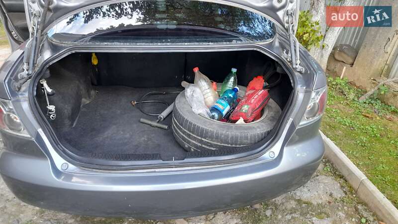Седан Mazda 6 2003 в Ужгороді