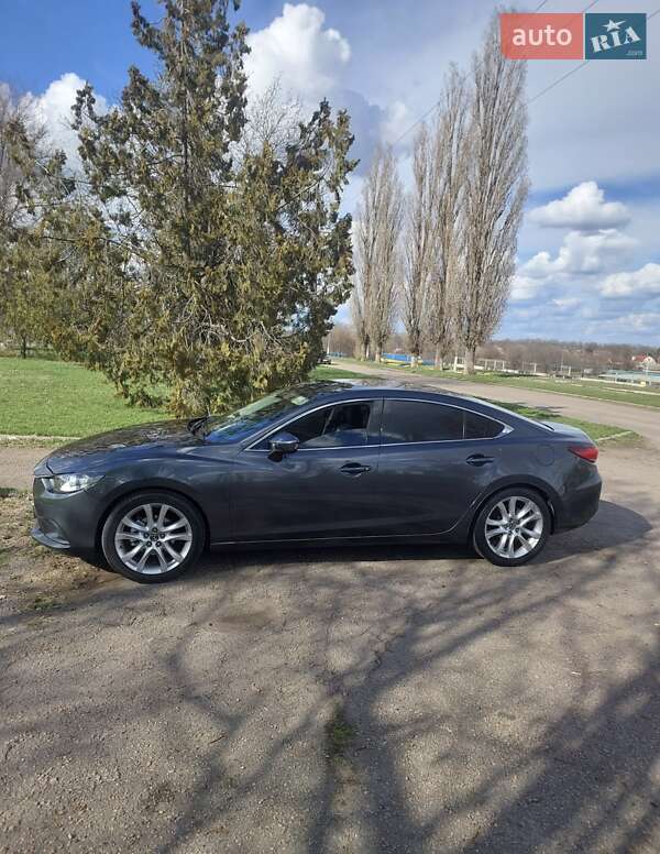 Седан Mazda 6 2014 в Дніпрі