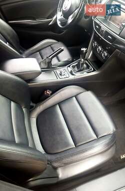 Седан Mazda 6 2014 в Днепре