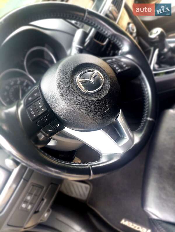 Седан Mazda 6 2014 в Дніпрі