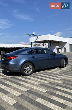 Седан Mazda 6 2014 в Ужгороде