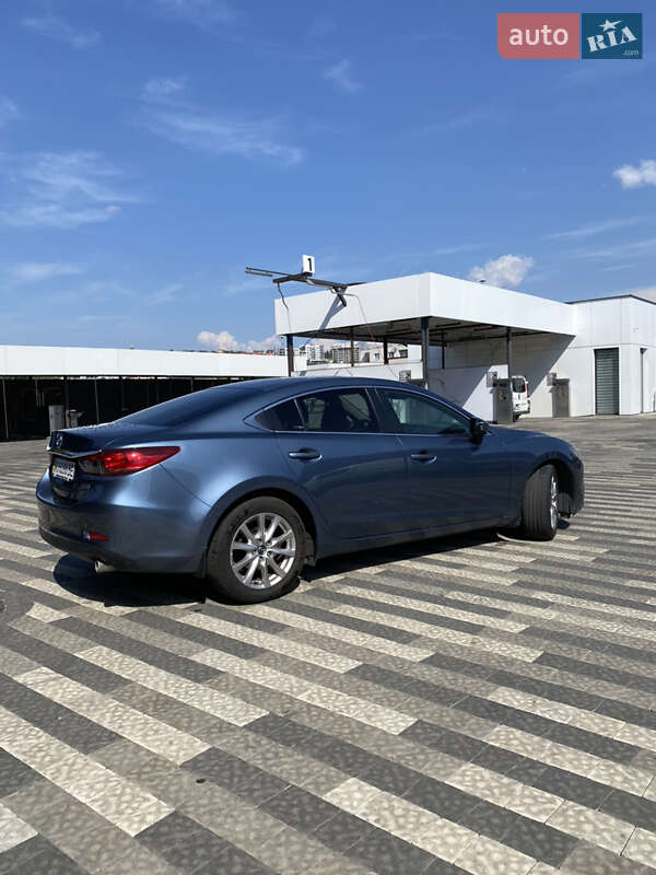 Седан Mazda 6 2014 в Ужгороде