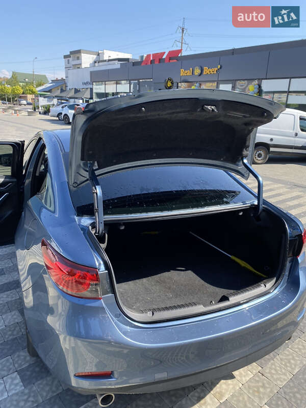 Седан Mazda 6 2014 в Ужгороде