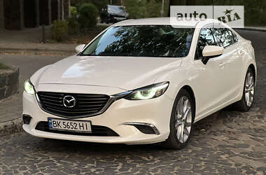 Седан Mazda 6 2015 в Львове