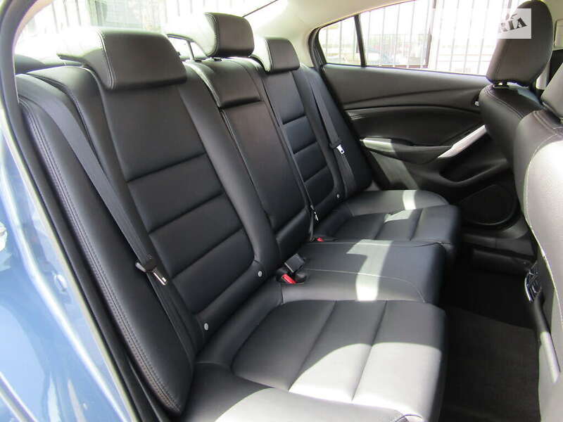 Седан Mazda 6 2014 в Львові