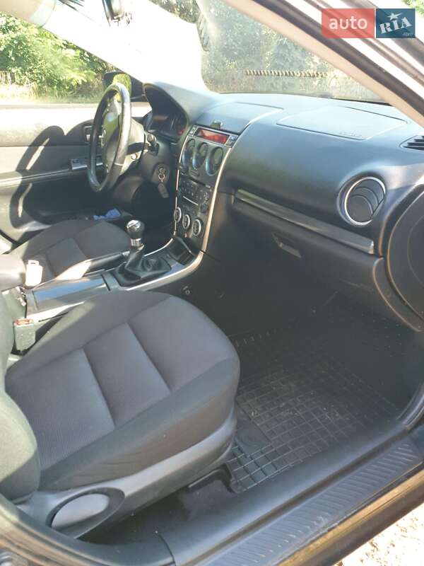 Седан Mazda 6 2006 в Гребінці