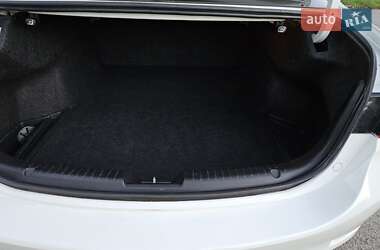 Седан Mazda 6 2014 в 