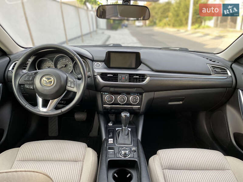 Седан Mazda 6 2015 в Николаеве