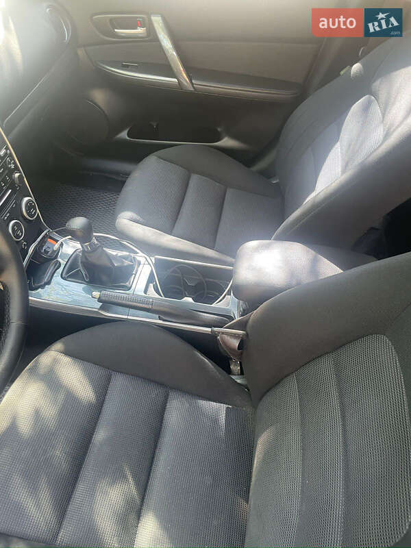 Седан Mazda 6 2005 в Краснограде