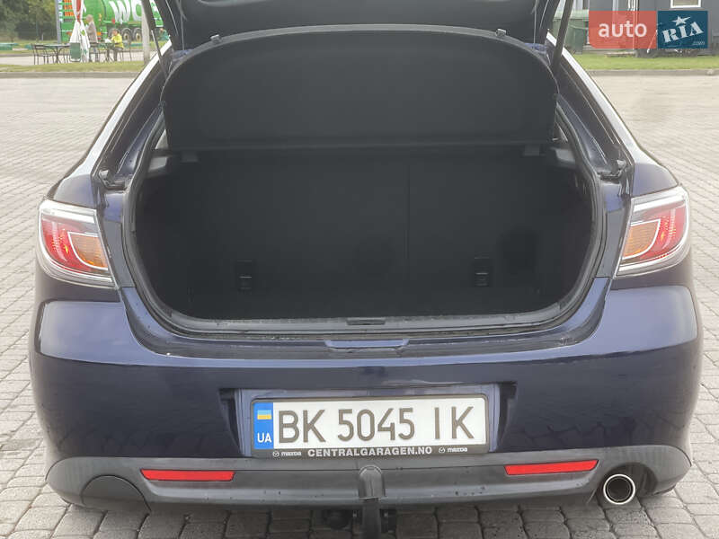 Седан Mazda 6 2010 в Радивилове
