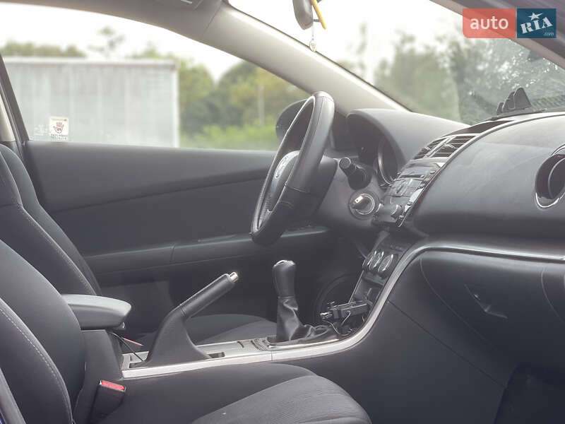 Седан Mazda 6 2010 в Радивилове