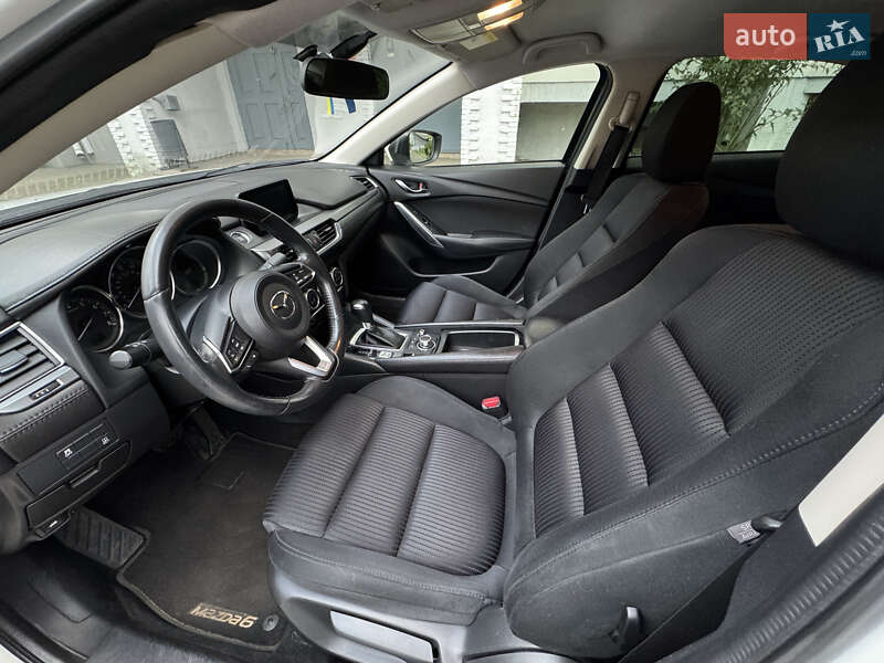 Седан Mazda 6 2016 в Луцке