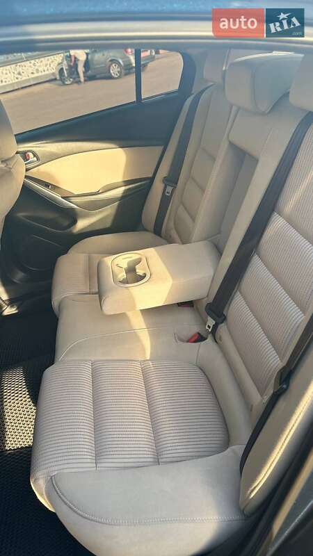 Седан Mazda 6 2015 в Полтаве