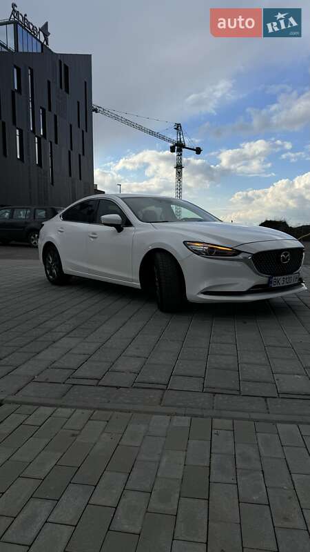 Седан Mazda 6 2018 в Ровно