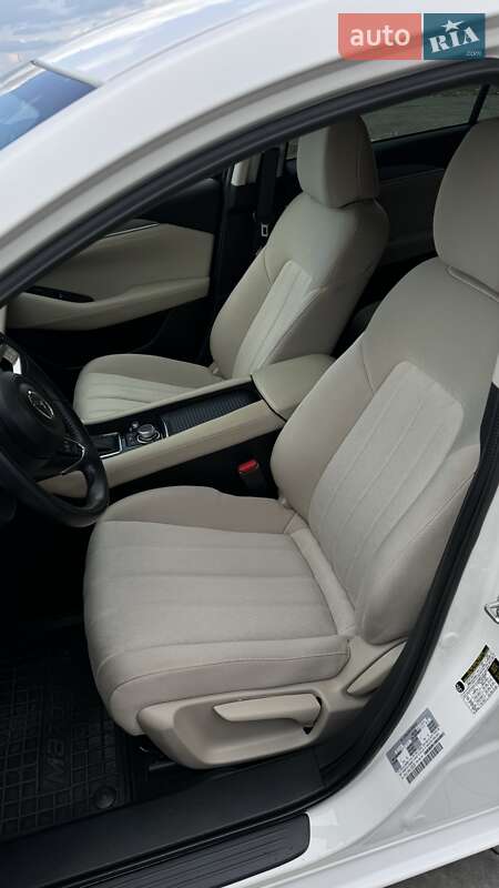 Седан Mazda 6 2018 в Ровно
