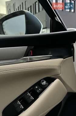Седан Mazda 6 2018 в Ровно
