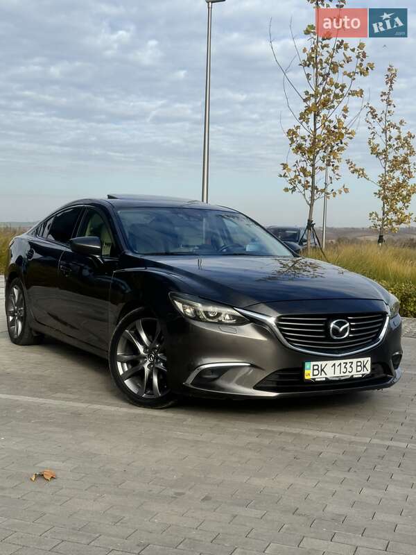 Седан Mazda 6 2016 в Ровно