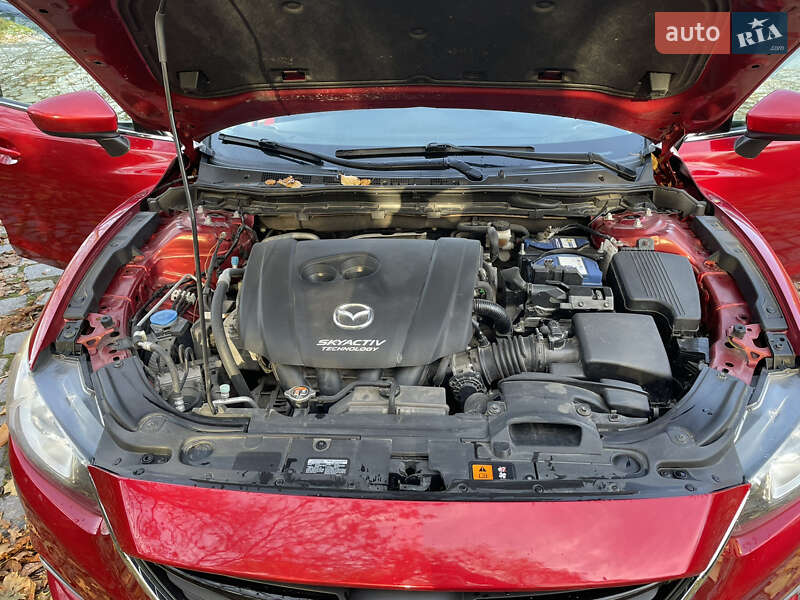 Седан Mazda 6 2015 в Львові