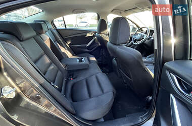 Седан Mazda 6 2015 в 