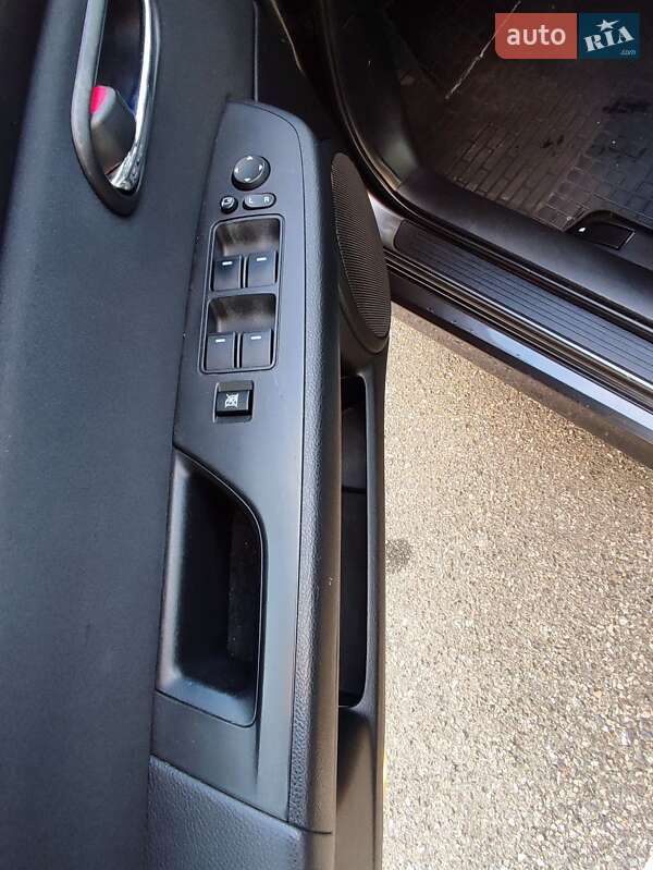 Седан Mazda 6 2010 в Києві