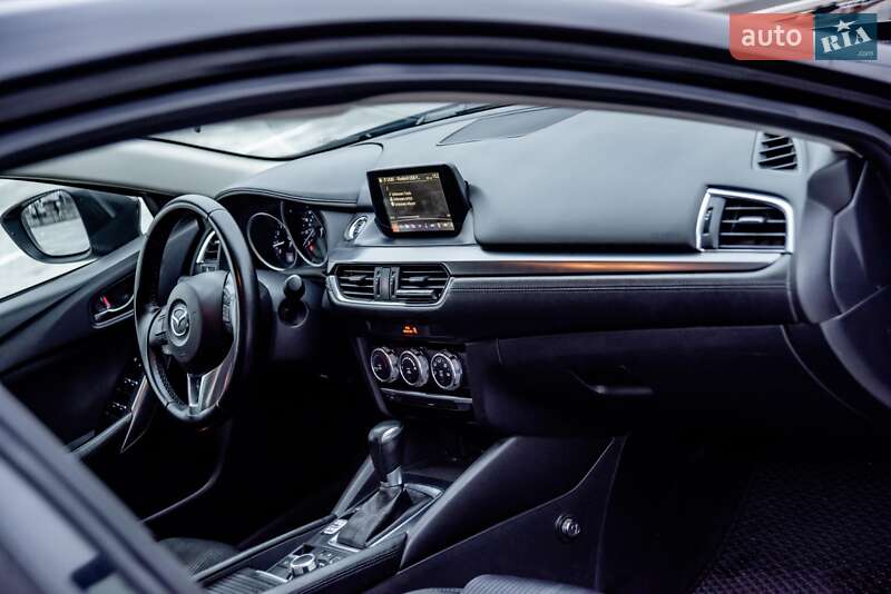 Седан Mazda 6 2016 в Калуше