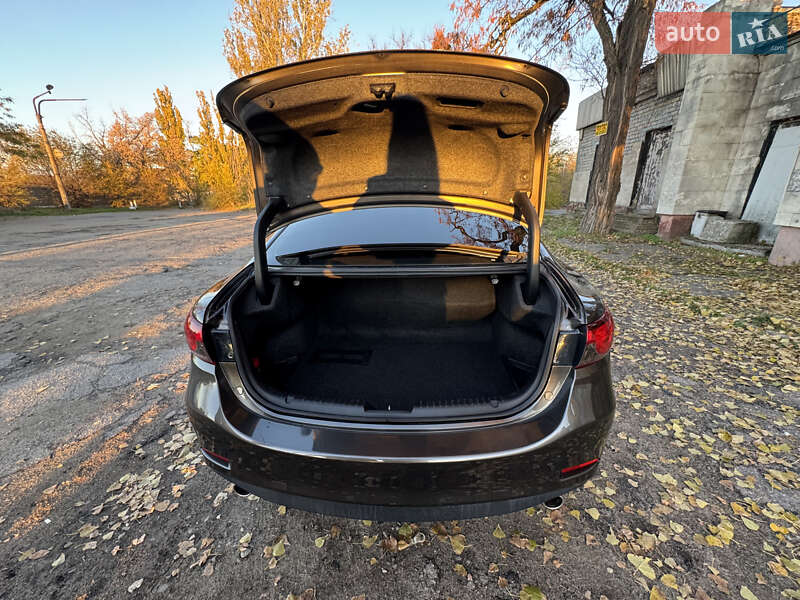Седан Mazda 6 2015 в Запорожье