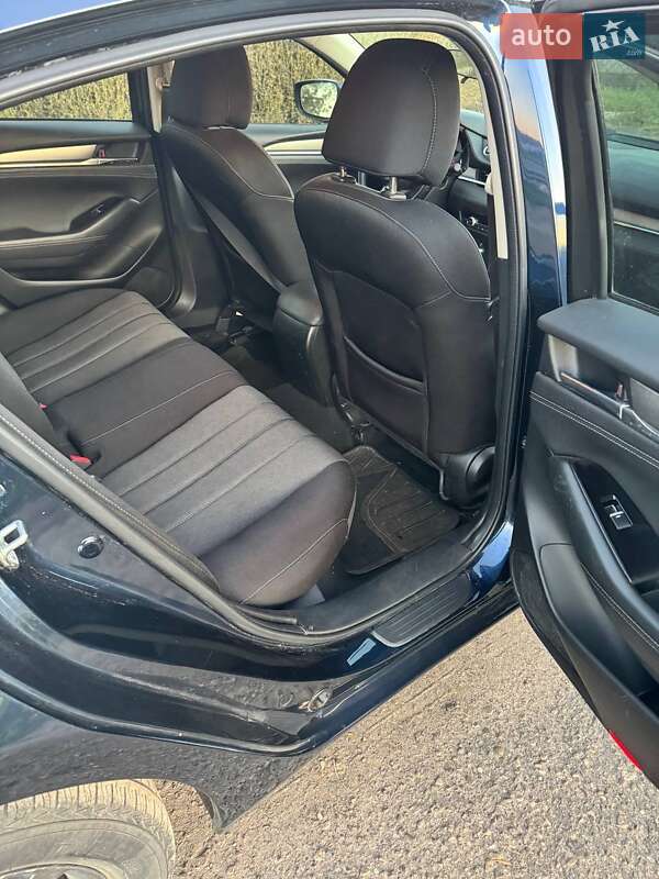Седан Mazda 6 2018 в Львове