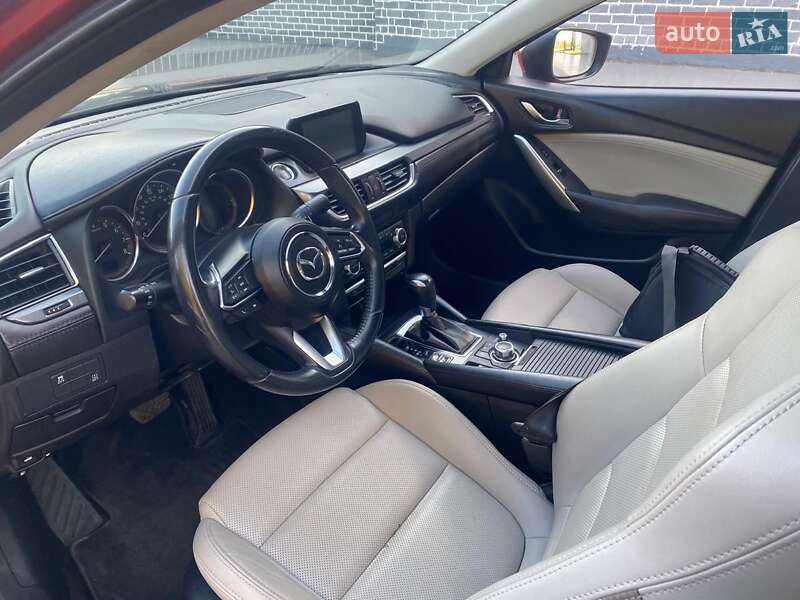 Седан Mazda 6 2016 в Світловодську