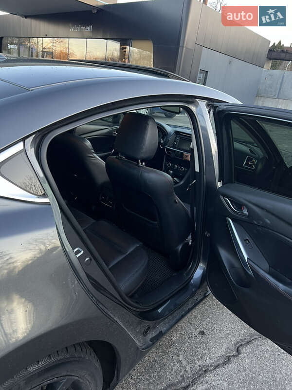 Седан Mazda 6 2013 в Днепре