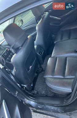 Седан Mazda 6 2013 в Днепре