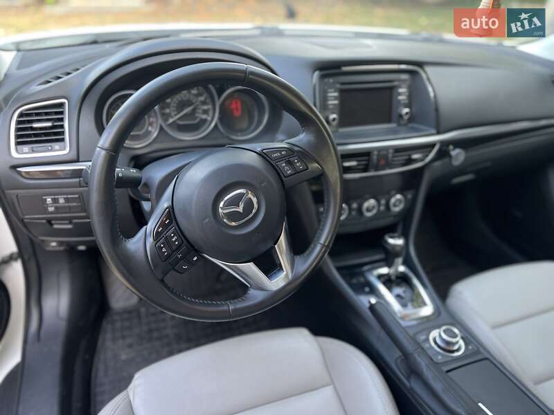 Седан Mazda 6 2013 в Василькові