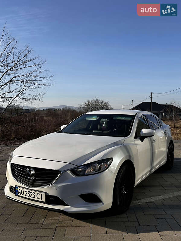 Седан Mazda 6 2015 в 